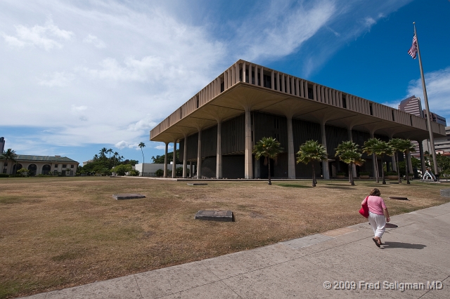 20091031_121612 D3.jpg - State Capitol Building, Honolulu